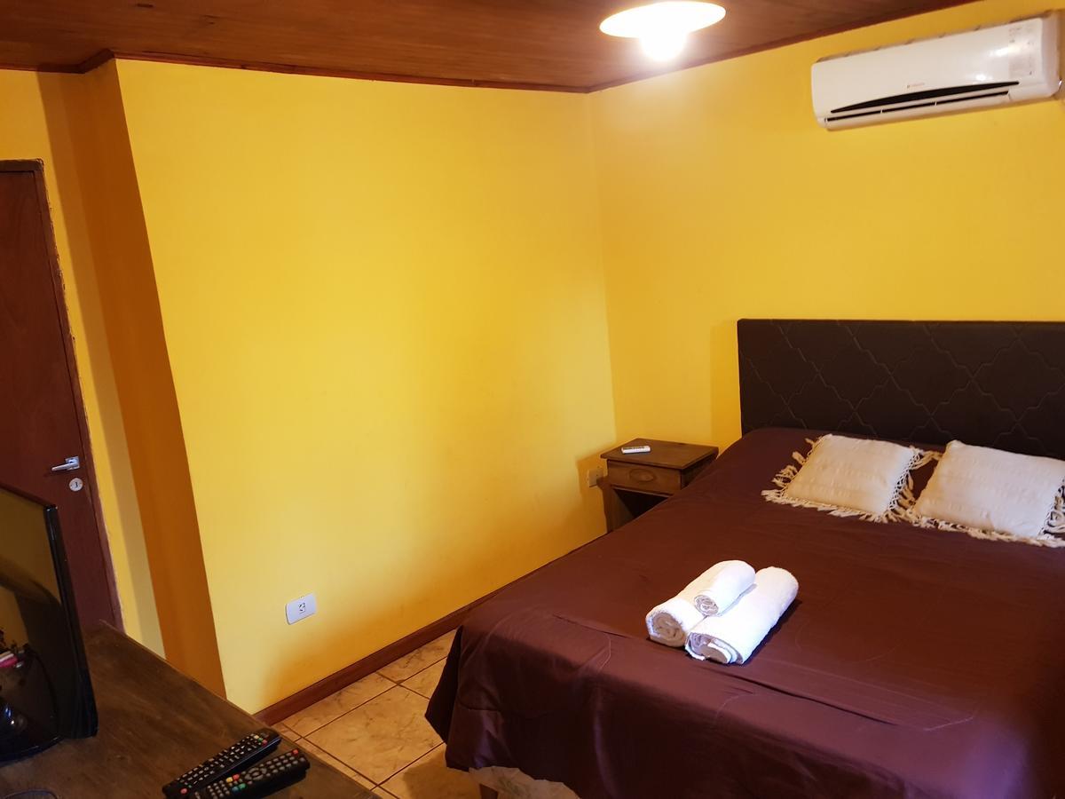 Hostel Residencial Uno Puerto Iguazú Exteriér fotografie